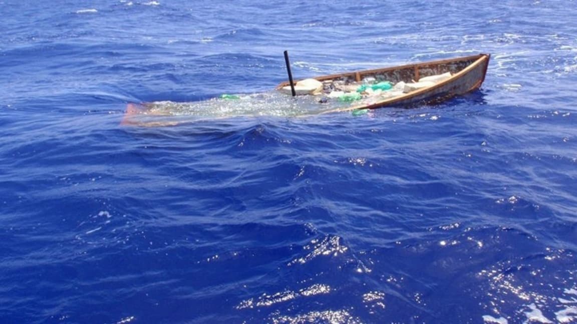 Investigan en Trinidad y Tobago origen de embarcación con 14 cadáveres
