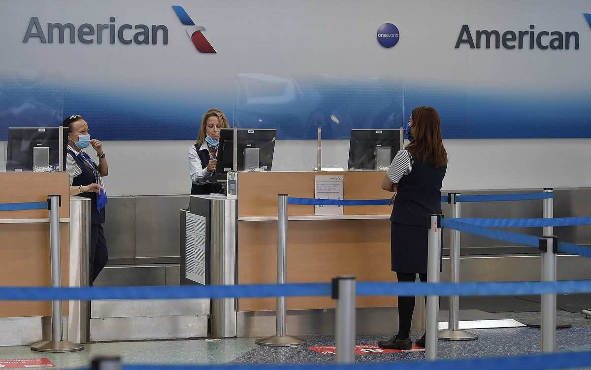 American Airlines aceptará pruebas de COVID-19 hechas en casa