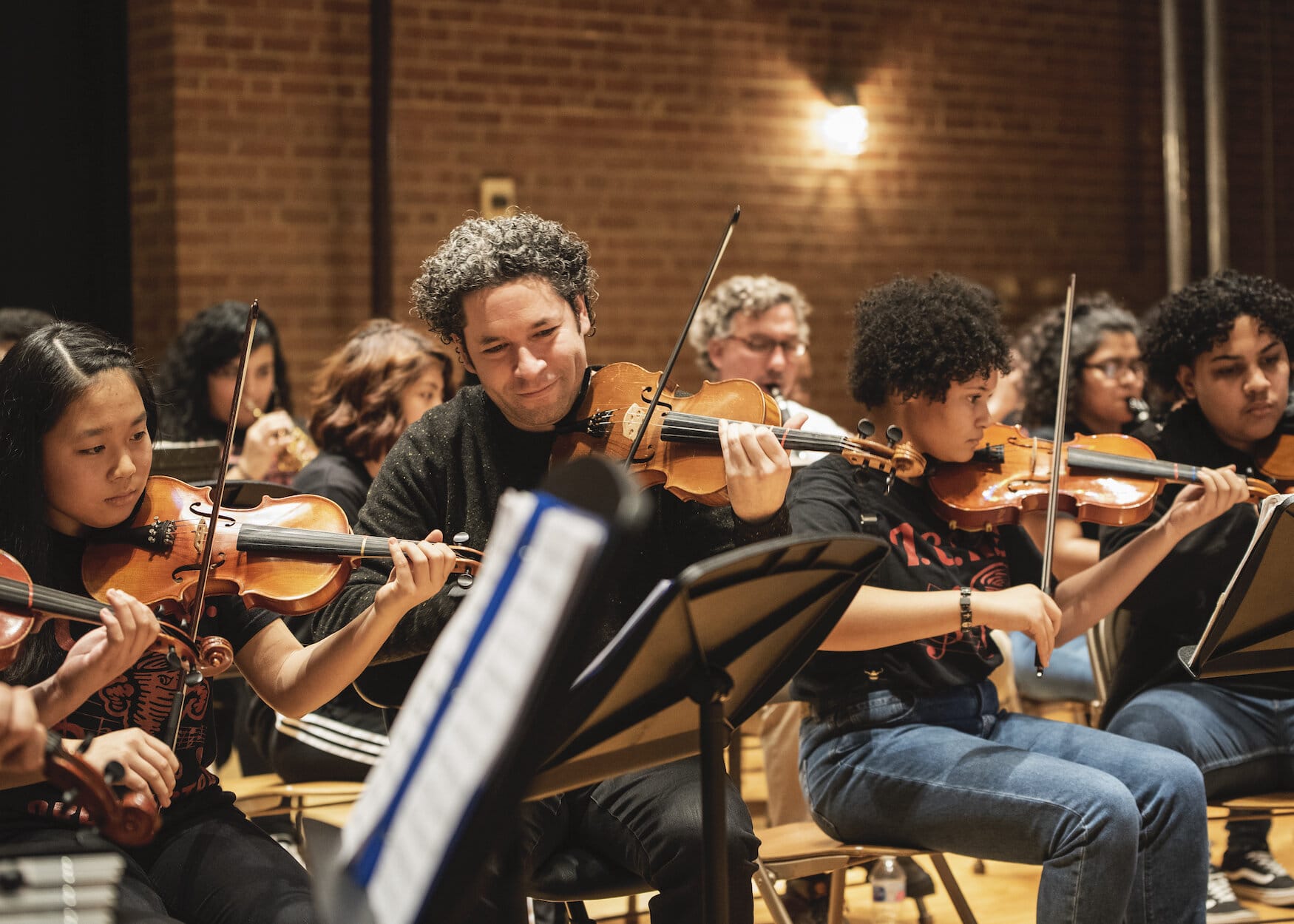 Gustavo Dudamel reúne en Madrid a los jóvenes de la "Orquesta