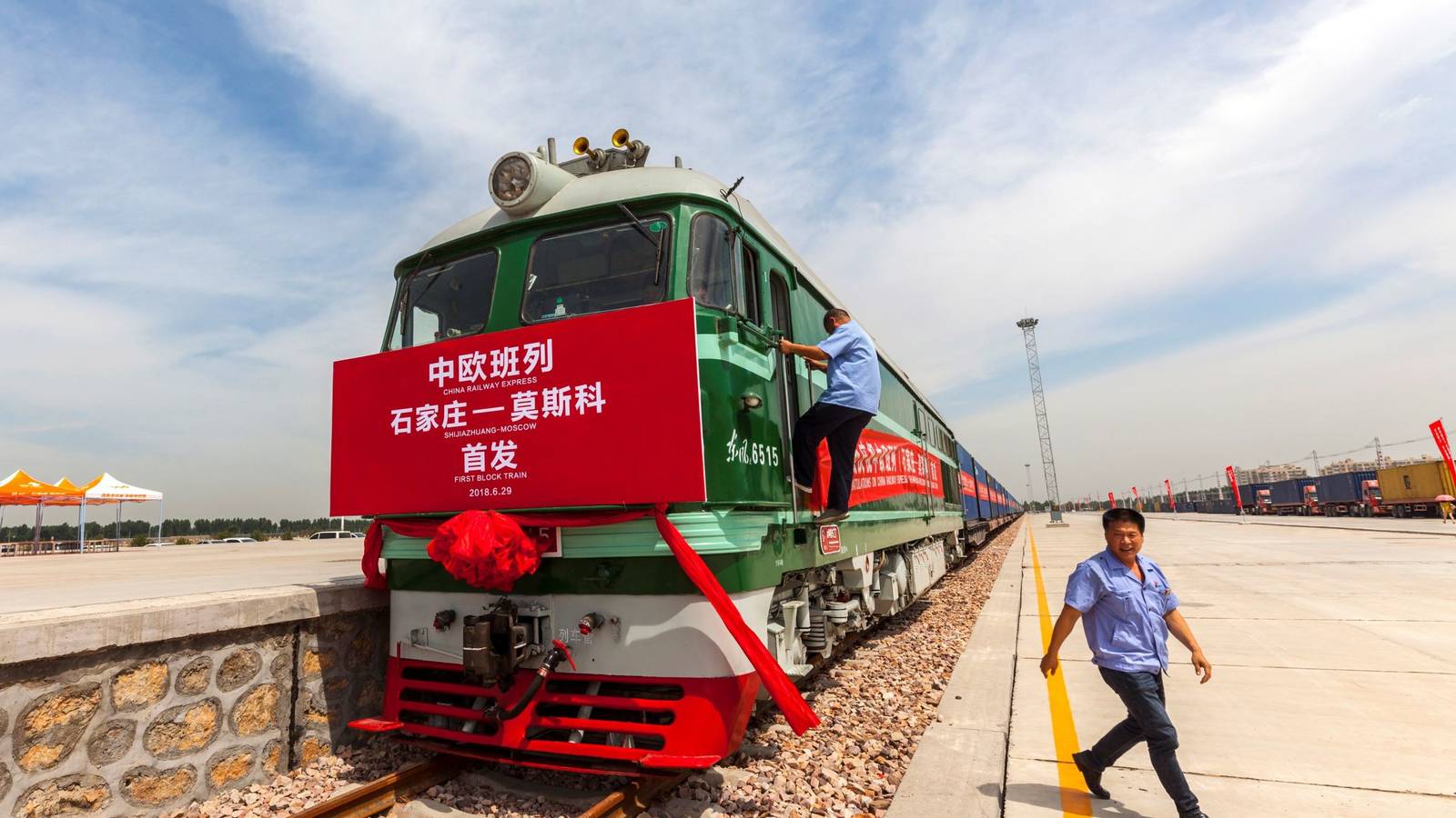 Al menos nueve personas mueren arrolladas por un tren en el norte de China