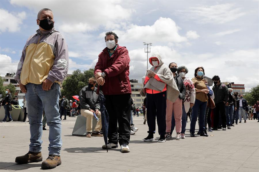 Colombia cierra su peor mes de pandemia con 17.000 muertes en junio