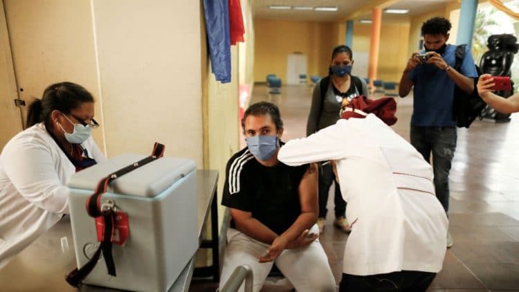En Aragua el 98% del personal sanitario ha sido vacunado contra el COVID-19