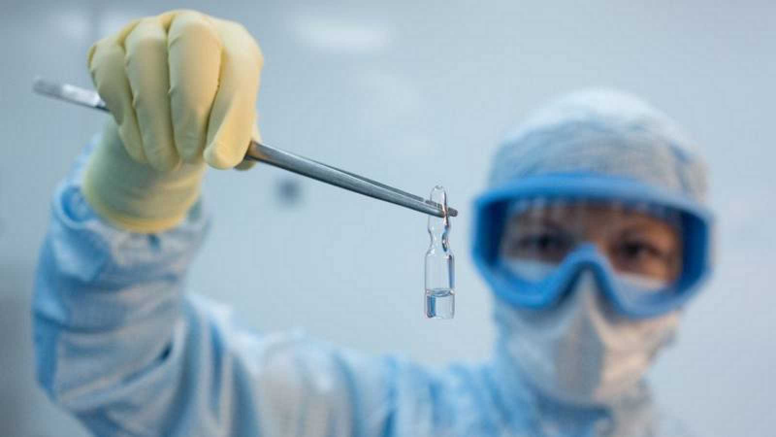 Las vacunas no son toda la solución a pandemia, avisa OMS