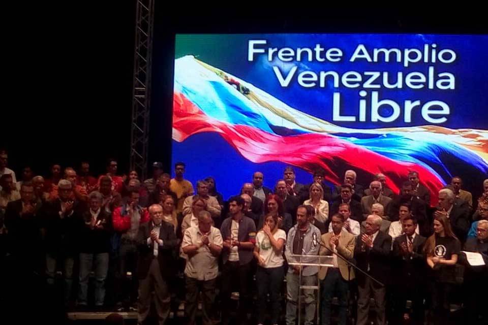 Frente opositor venezolano reclama acceso a vacunas "sin discriminación"