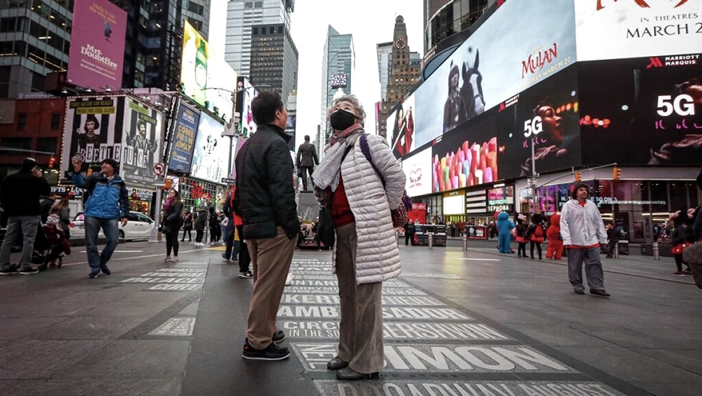 NY levantará restricciones cuando el 70 % de adultos tenga una dosis