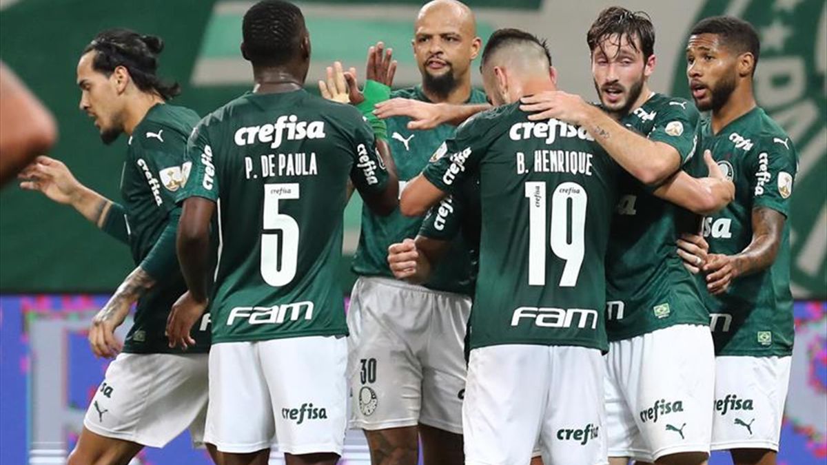 Palmeiras sanciona jugador sorprendido en fiesta clandestina