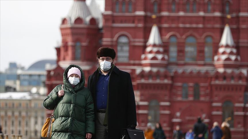 Moscú registra récord en contagios por COVID-19