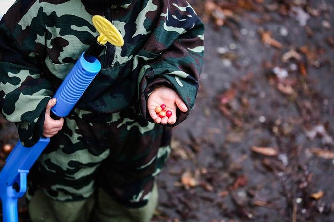 Un niño disparaba bolas de pintura y es herido con arma de fuego