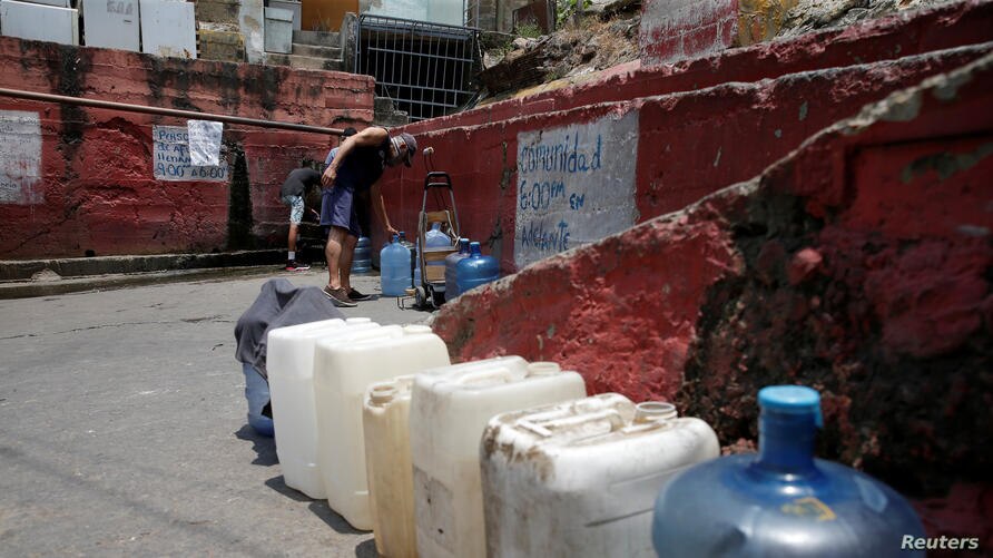 "Más del 90 % de venezolanos carecen de agua potable continua"