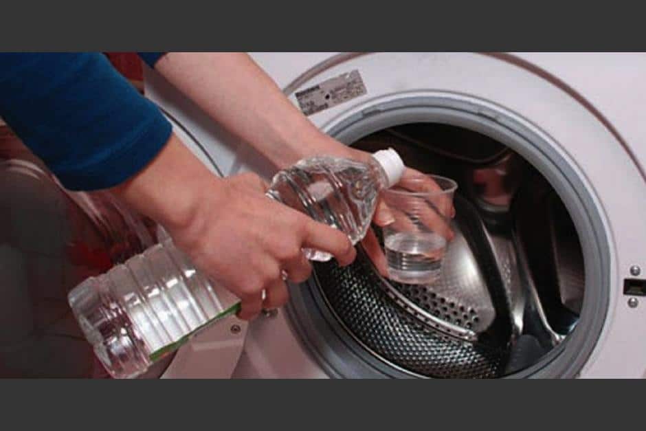 ¿Por qué usar vinagre blanco para lavar la ropa? | Diario 2001
