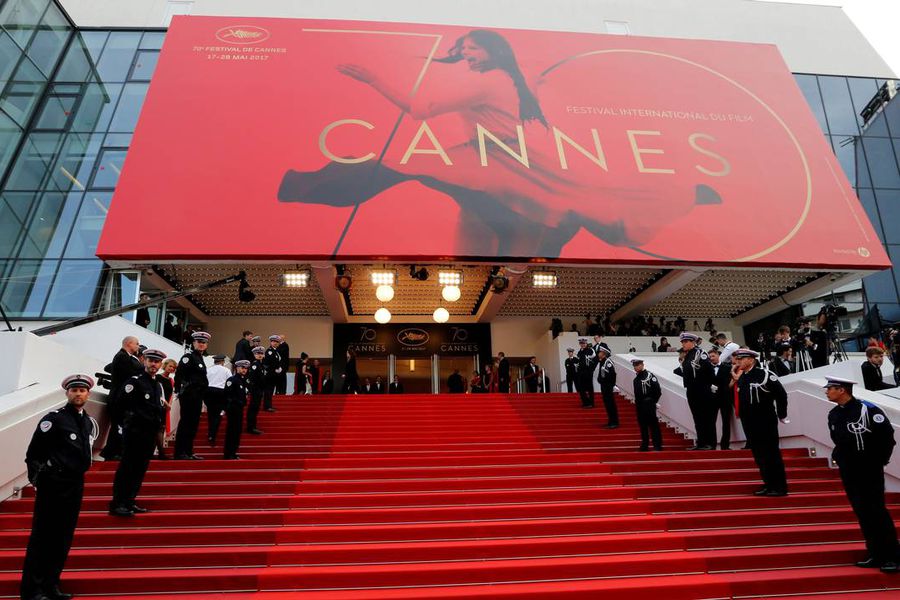 Estrellas recaudan en Cannes 11 millones de dólares en lucha contra el sida