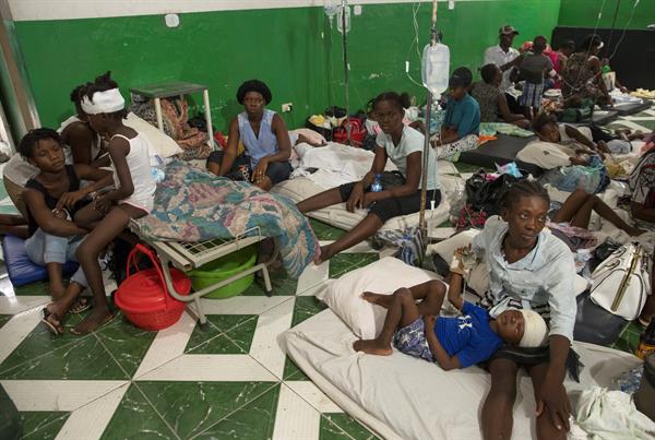 Los hospitales de Haití se saturan  mientras aumentan los fallecidos  a 1.419