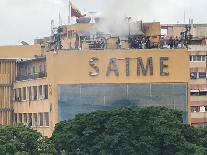 Reportan incendio en sede principal del Saime