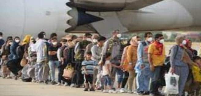 Llega a España un segundo avión estadounidense con 400 refugiados afganos