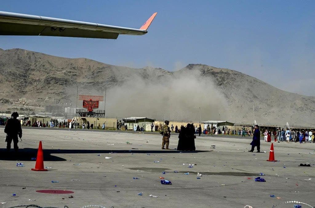Varios muertos y heridos en dos explosiones cerca del aeropuerto de Kabul