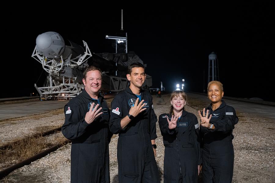 SpaceX abre las puertas del espacio a los civiles con histórico lanzamiento