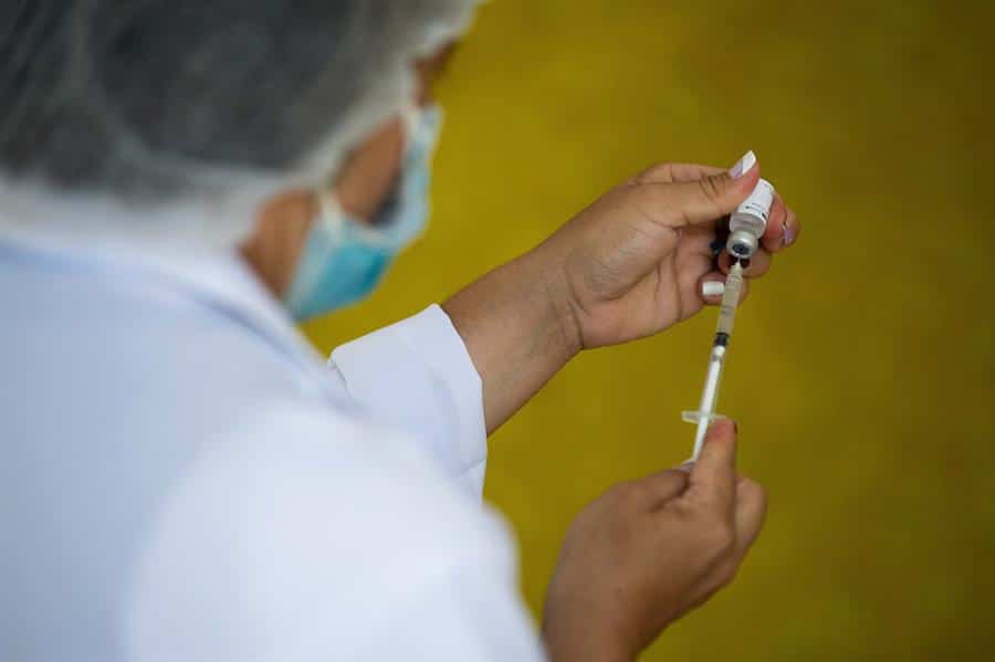 Academia médica: 14,9 % de venezolanos tiene dosis completa de vacuna COVID