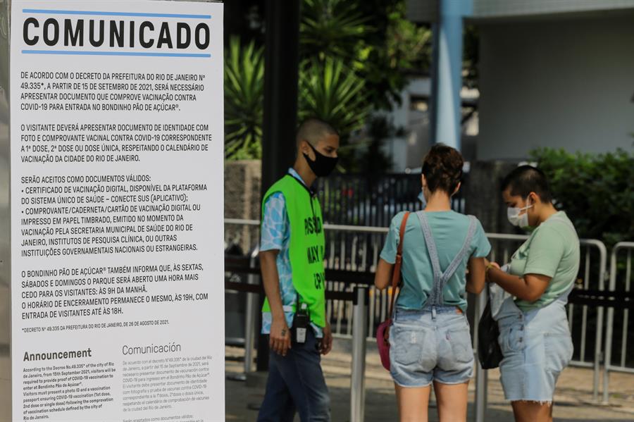 Río de Janeiro comienza e exigir comprobante de vacuna a cariocas y turistas