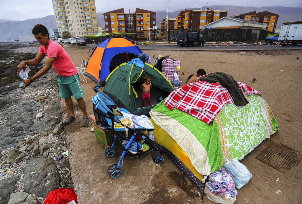 Ejecutivo repudia «xenofobia y agresiones» contra migrantes venezolanos en Chile