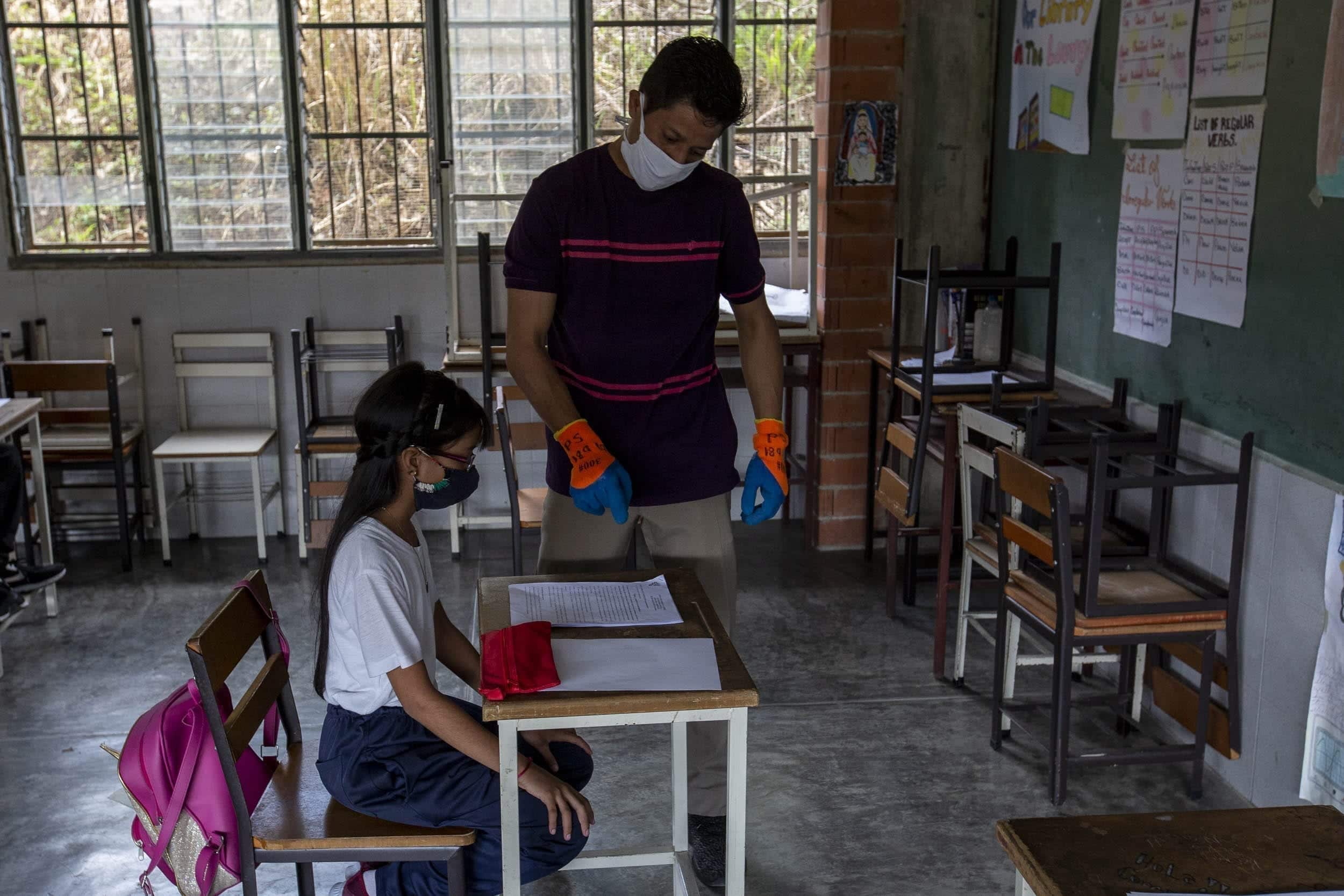 Oposición rechaza el regreso a clases presenciales 