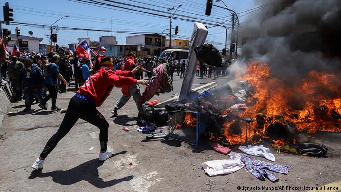 Chile comienza investigación por quema de pertenencias de migrantes