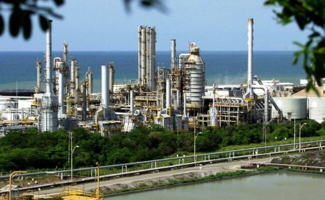 «En las próximas horas» se reactivará la refinería El Palito