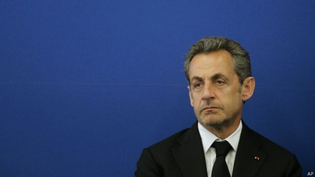 Sarkozy es condenado a un año de prisión por financiación ilegal de campaña