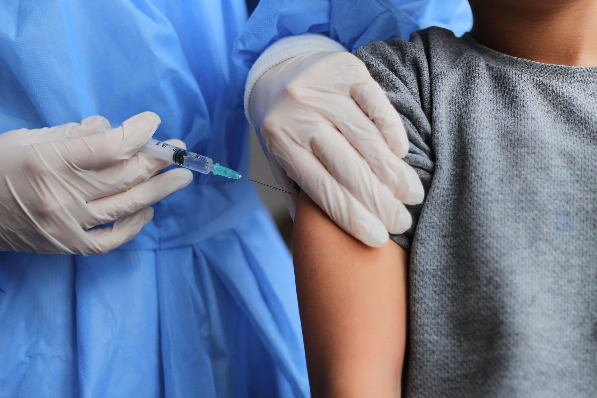 Venezuela realiza jornada de vacunación contra la fiebre amarilla