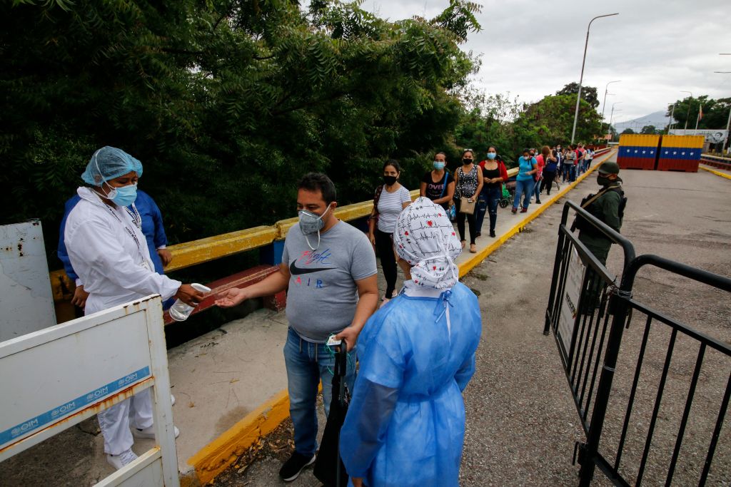 Reabren paso peatonal en la frontera colombo venezolana