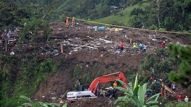 Al menos siete venezolanos muertos por deslizamiento de tierra en Colombia
