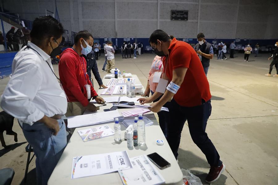 Cierran centros de votación en Honduras, excepto donde hay electores