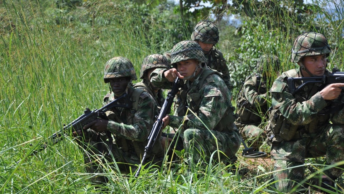 Mueren tres militares colombianos en ataque atribuido a la guerrilla del ELN