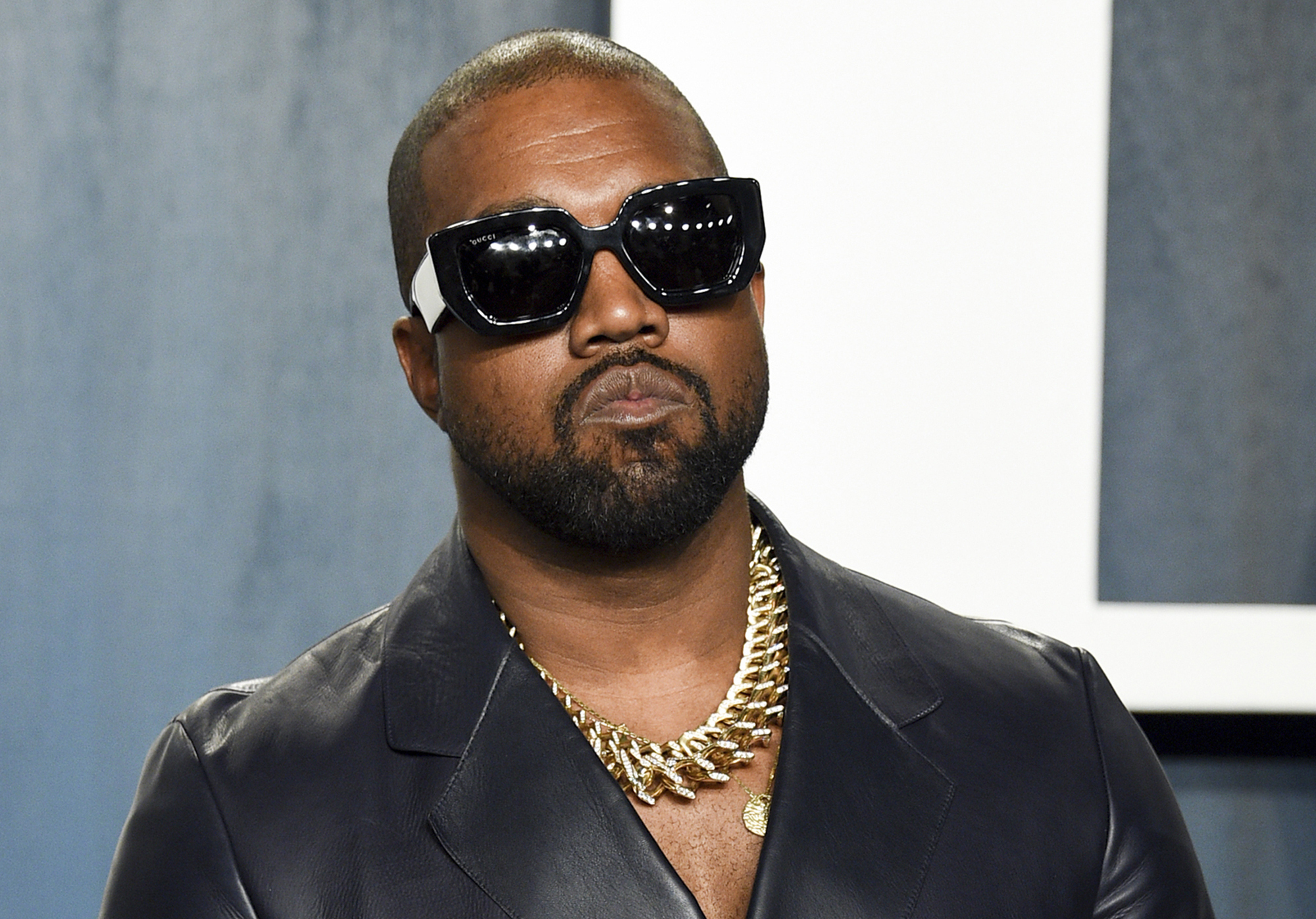 Kanye West compra una mansión de $4.5 millones cerca de su exesposa Kardashian