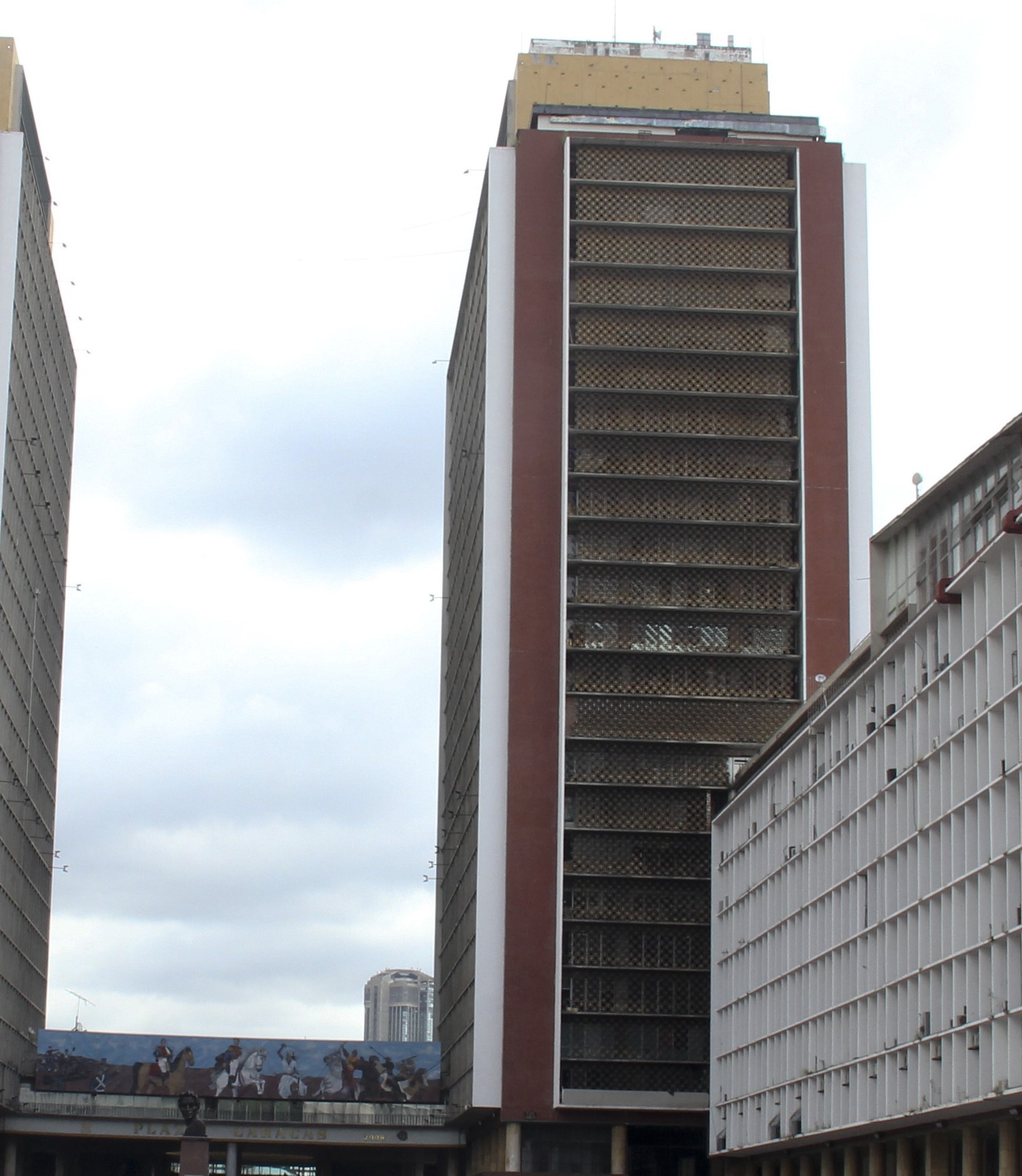 Torres de El Silencio claman cariño en su cumpleaños