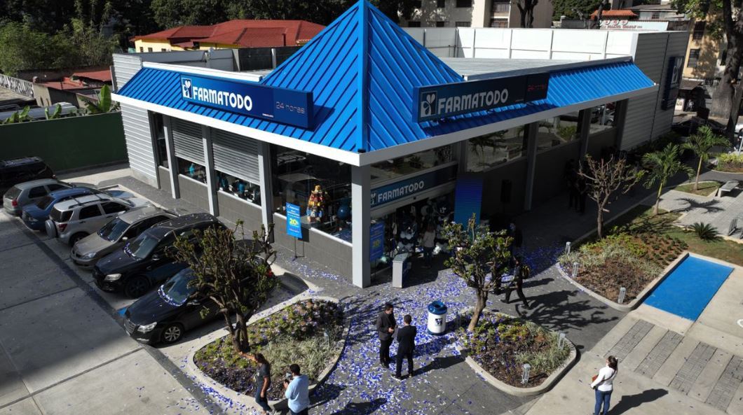 Farmatodo inaugura local en El Paraíso