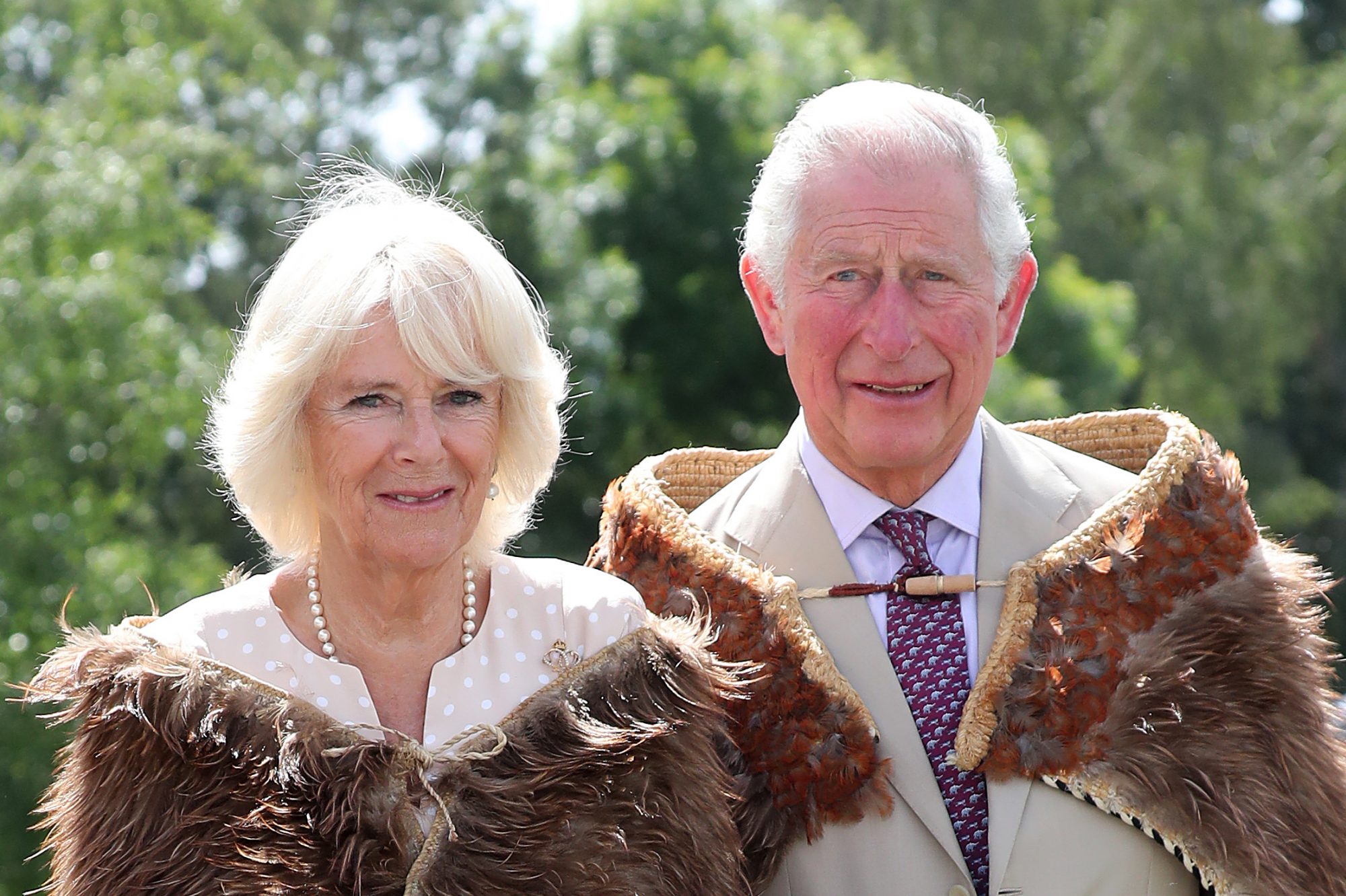 El príncipe Carlos y Camilla pasarán Navidad con la reina Isabel II
