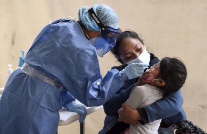 Más de 1.000 menores de edad mueren por COVID-19 en México, denuncian ONG