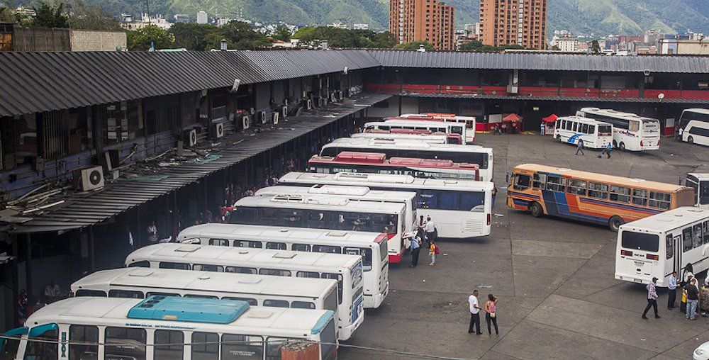 Investigan robo a 53 pasajeros de autobús en Carabobo