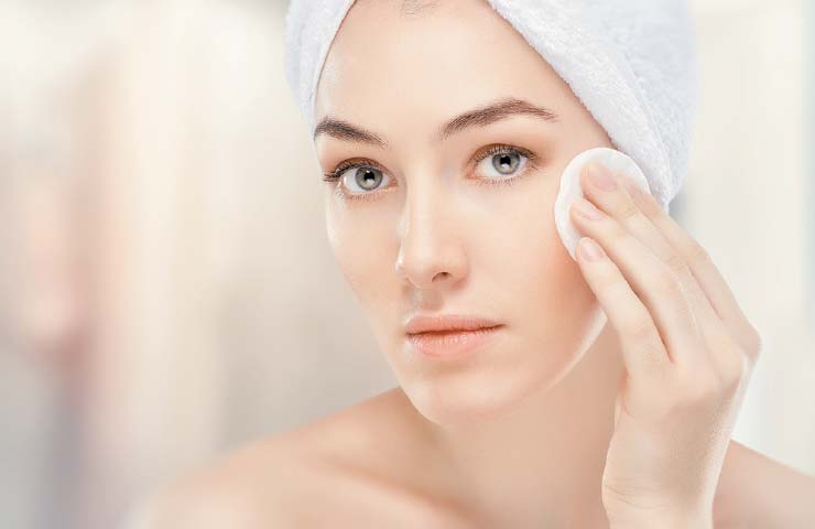 Limpieza facial y sus beneficios para el rostro
