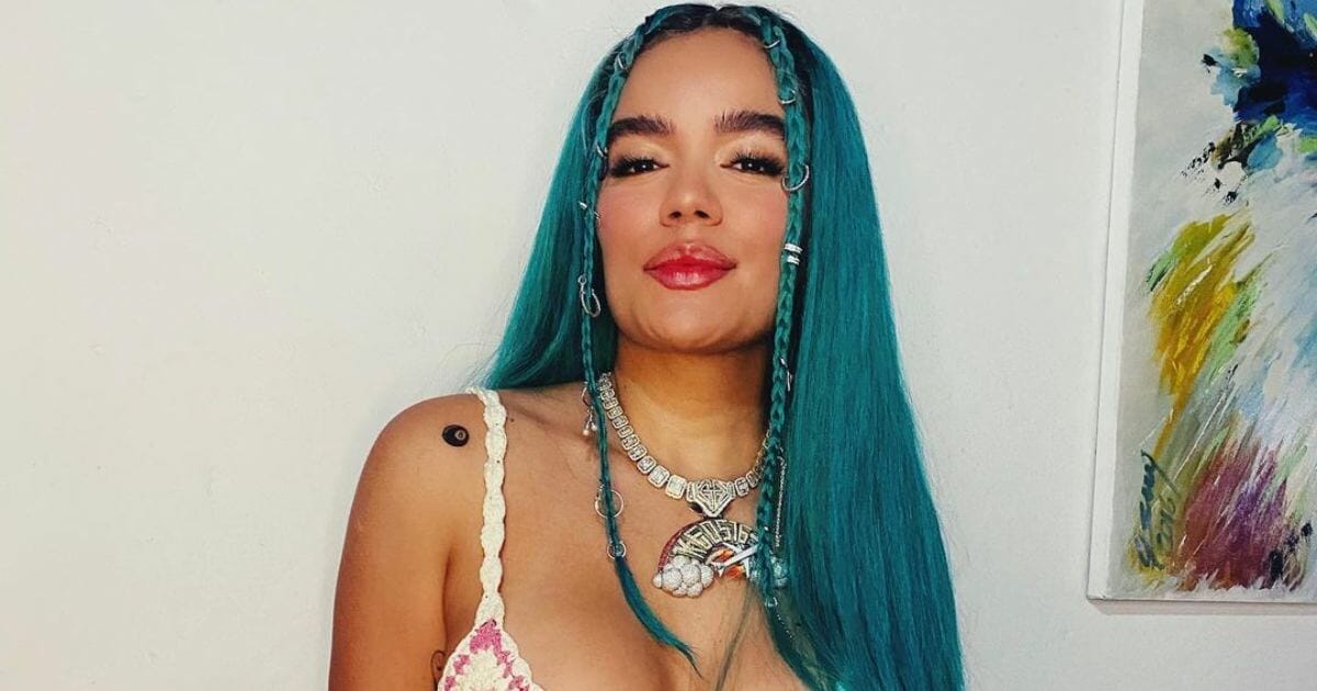 Karol G homenajea a Daddy Yankee, Selena Quintanilla y Shakira en Coachella (+Video)