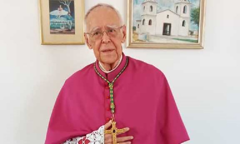 LO ÚLTIMO| Falleció Monseñor Roberto Lückert León