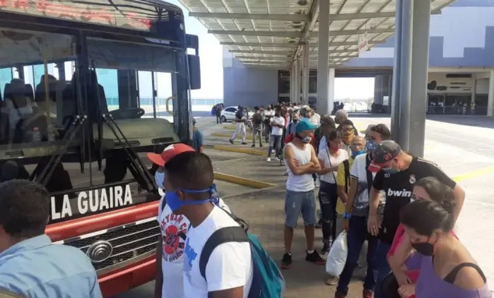 Metro de Caracas habilita ruta playera La Paz-La Guaira