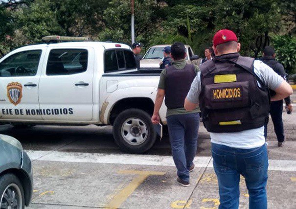 Asesinan a un hombre de múltiples puñaladas en Falcón