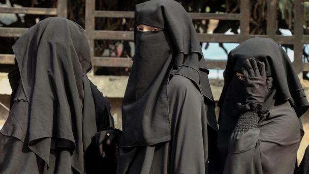 ONU solicita a talibanes reunirse tras orden del burka