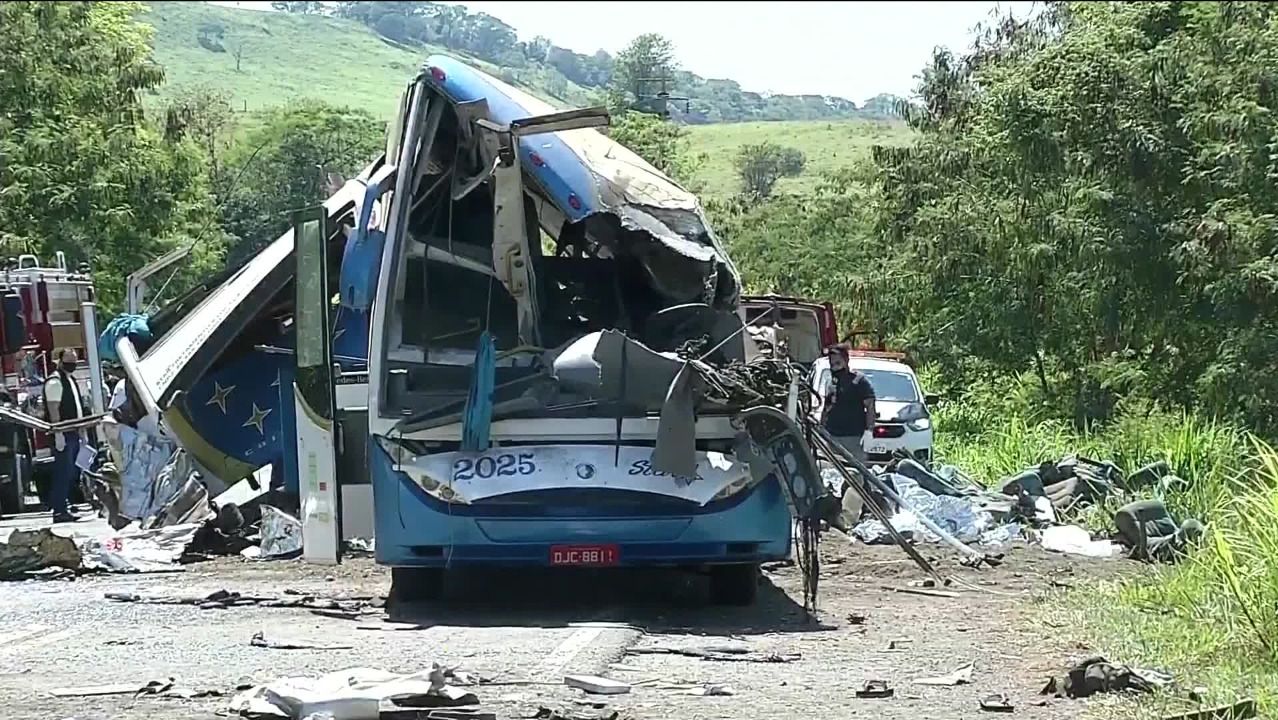 11 personas mueren en un accidente de tránsito en Brasil