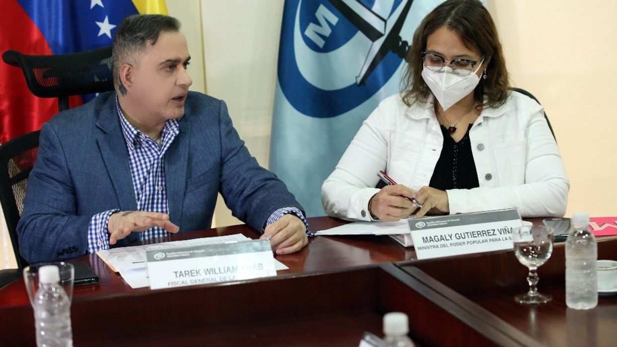 MP y MinSalud afinan estrategias para combatir "mafias" en hospitales