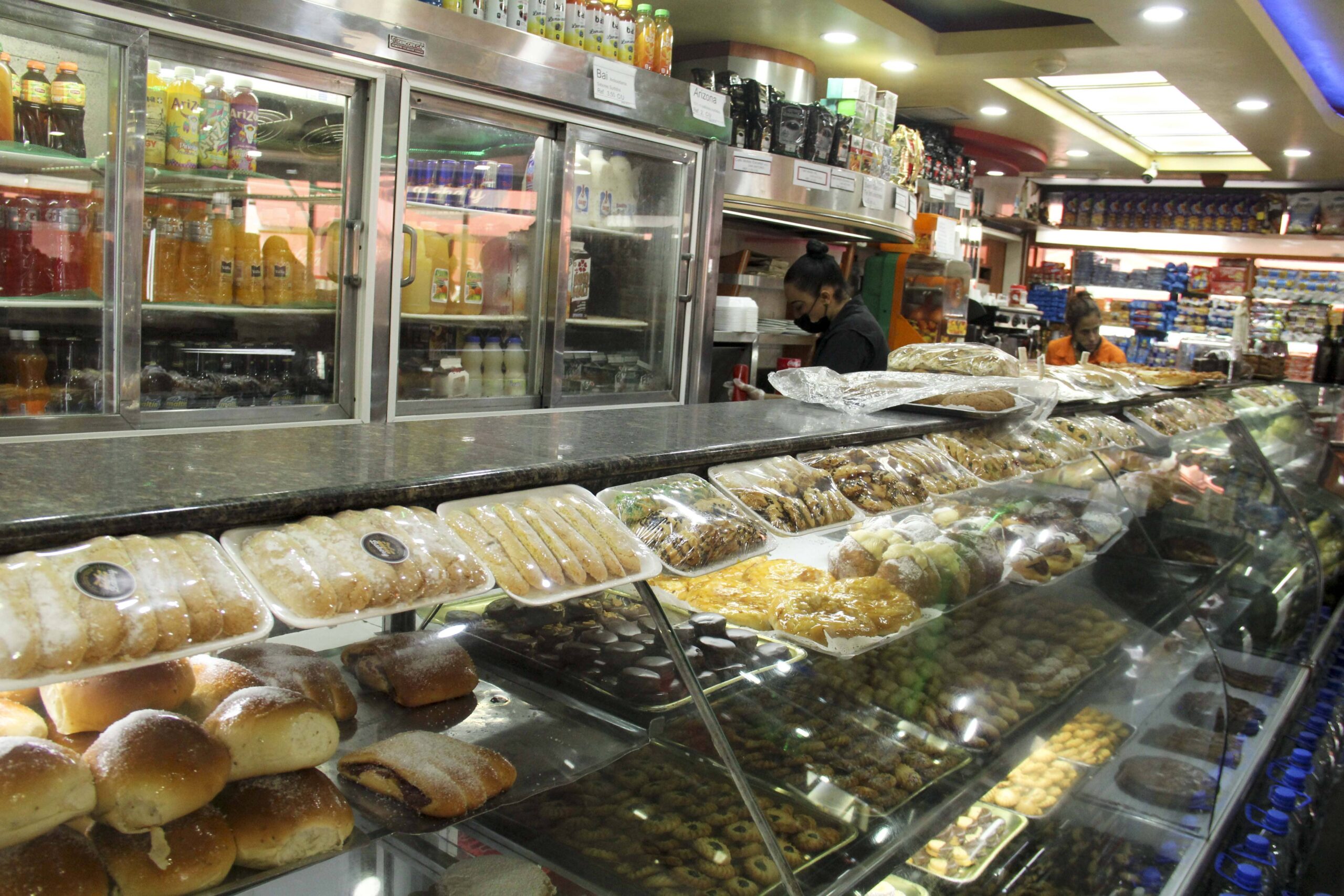 La harina encarece el pan en las panaderías de Caracas