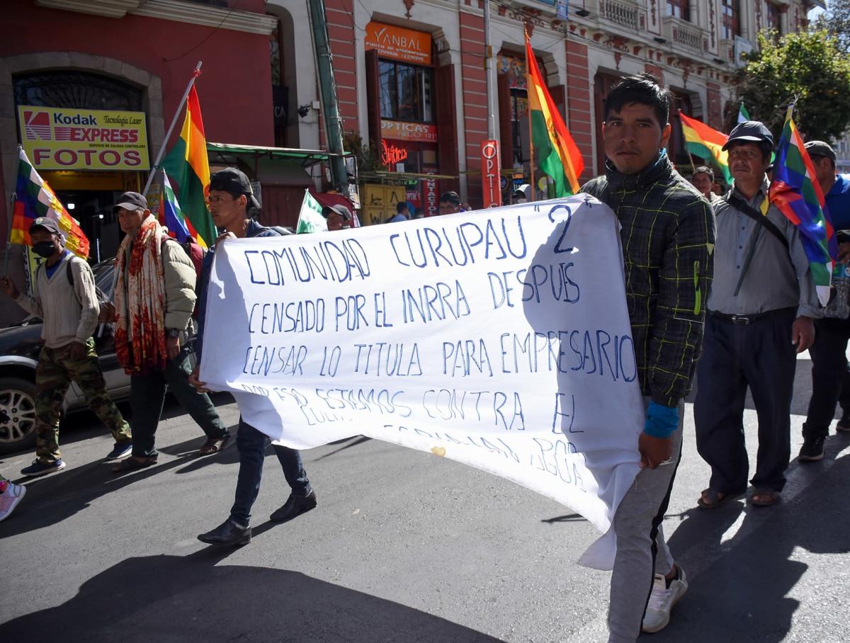 Campesinos bolivianos levantan protestas tras acordar reunión con Arce