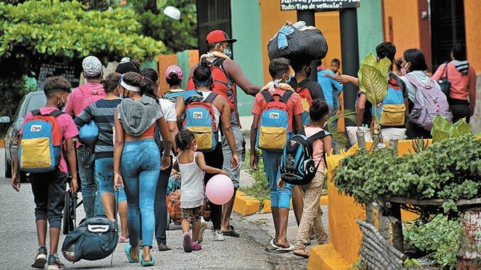 La ONU eleva a 6,8 millones la cifra de migrantes venezolanos en el mundo