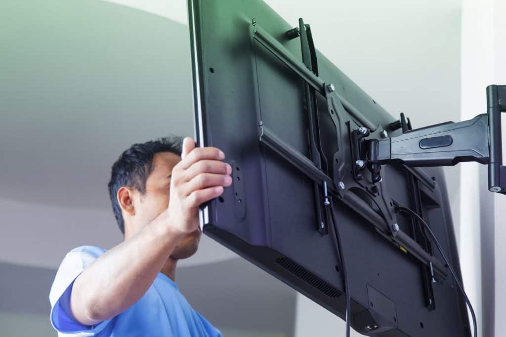 Cómo escoger la base para instalar el televisor